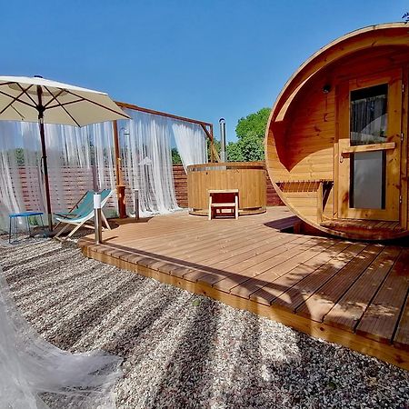 Jak Tu Ladnie - Osada I Siedlisko Mikołajki Extérieur photo